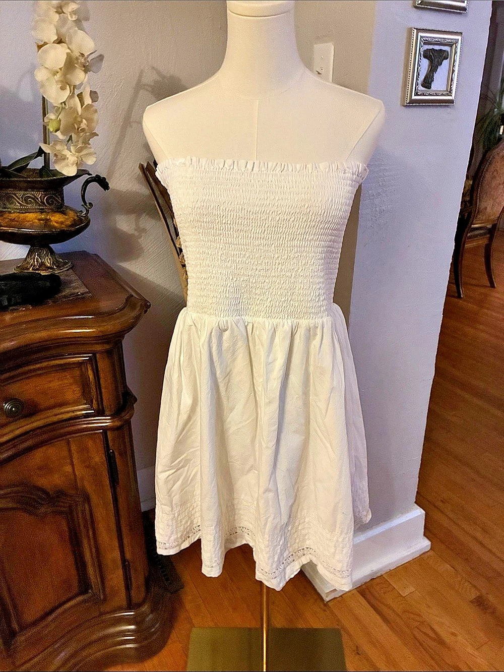 American Eagle Smocked Mini Dress in White Size XL Like New